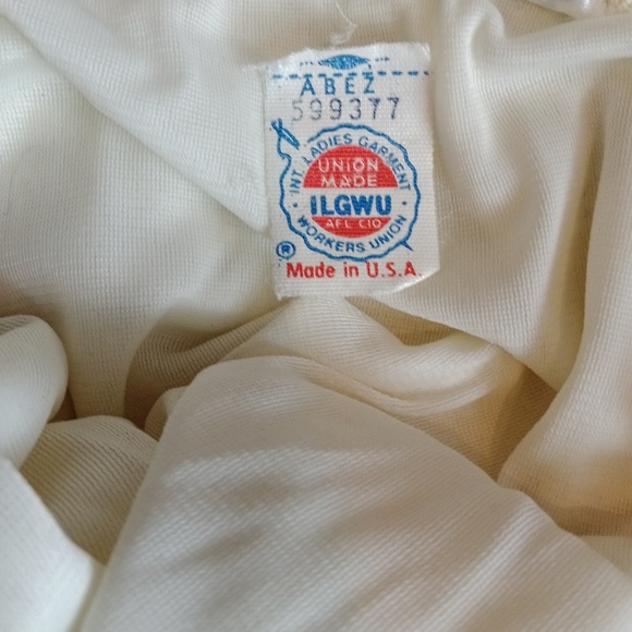 VTG Luxurious Givenchy Sport VTG Cream Knit Skirt Set-Sz L Sweater & Med Skirt - Picture 13 of 13